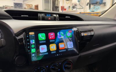 INSTALACIÓN PANTALLA MULTIMEDIA CON CÁMARA TRASERA
