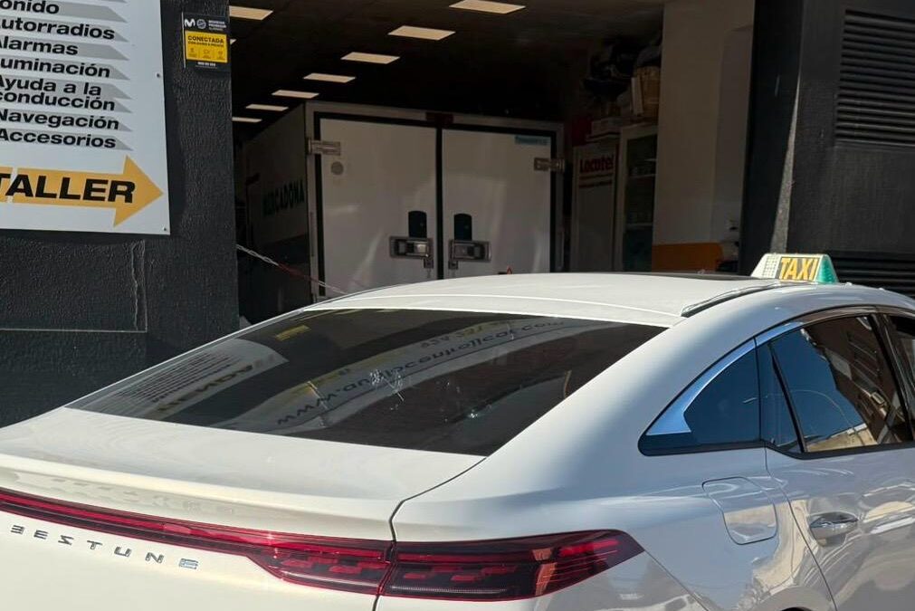 🚕✨ BESTUNE | UNA VEZ MÁS, PIONEROS EN TECNOLOGÍA PARA EL TAXI